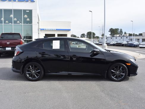 Used 2020 Honda Civic EX image 10