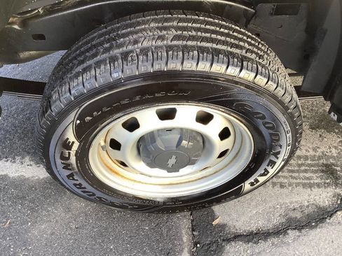 Used 2012 Chevrolet Colorado W/T image 25