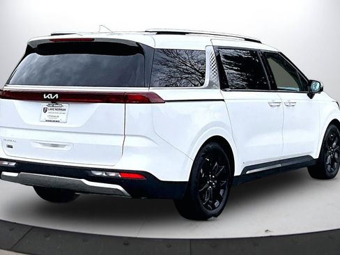 Used 2024 Kia Carnival SX image 9
