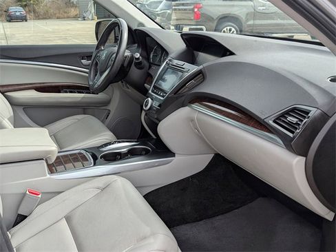 Used 2020 Acura MDX FWD image 25