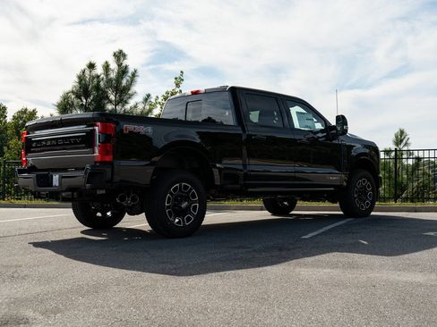 Used 2026 Ford F250 Platinum AWD/4WD image 16