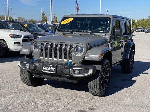 Used 2023 Jeep Wrangler Unlimited Sahara image 3