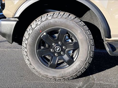 New 2025 Ford Bronco Outer Banks image 12