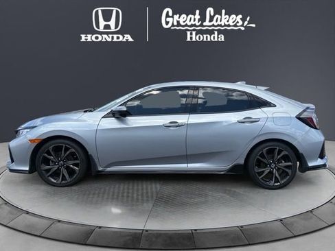 Used 2019 Honda Civic Sport Touring image 3