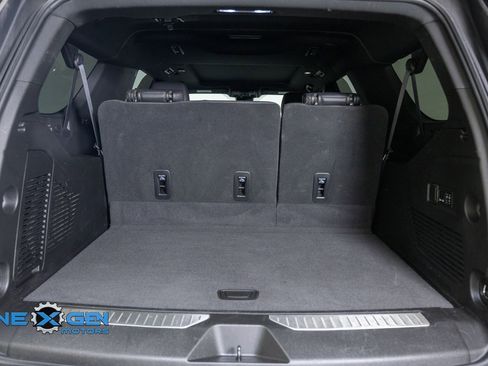 Used 2023 Chevrolet Suburban RST w/ Luxury Package AWD/4WD image 35