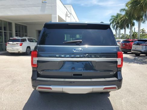 Used 2024 Ford Expedition Max XLT AWD/4WD image 4