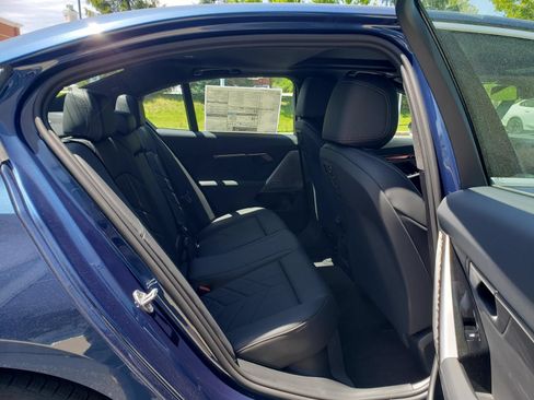 New 2027 BMW 530i xDrive w/ Premium Package AWD/4WD image 15