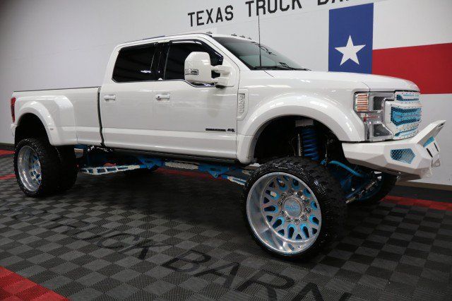 Used 2022 Ford F450 Platinum w/ FX4 Off-Road Package AWD/4WD image 14