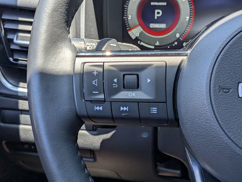 Used 2022 Nissan Rogue Platinum w/ Head-Up Display Package FWD image 24