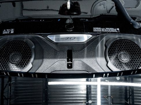 Used 2025 Porsche 911 Carrera image 11