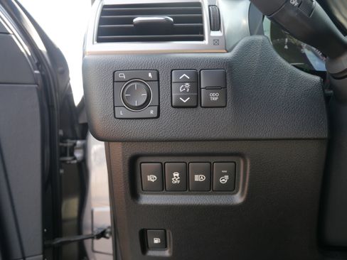 Used 2022 Lexus GX 460 Premium w/ Premium Package image 11