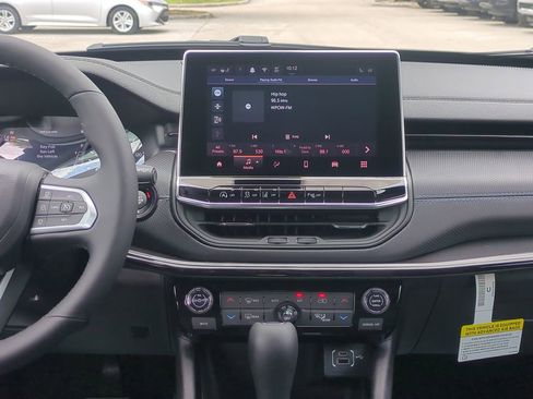 New 2026 Jeep Compass Limited image 19