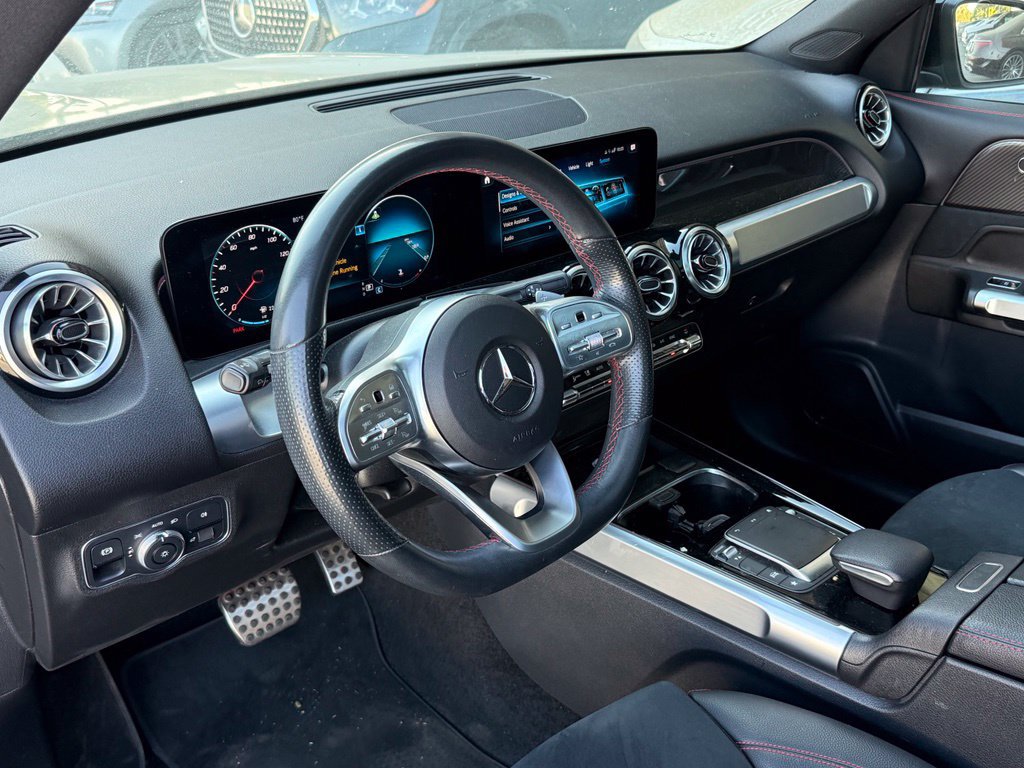 Used 2022 Mercedes-Benz GLB 250 image 8