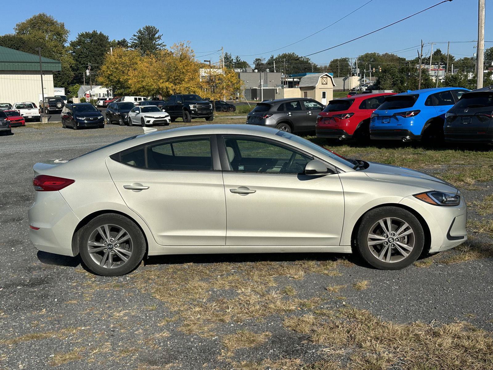 Used 2017 Hyundai Elantra SE FWD image 9