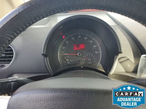 Used 2006 Volkswagen Beetle Convertible w/ Package 2 image 32