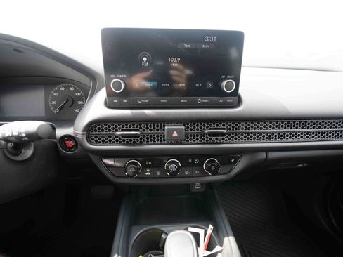 Used 2024 Honda HR-V Sport image 17