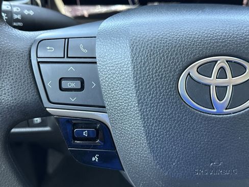 Used 2025 Toyota Camry LE FWD image 19