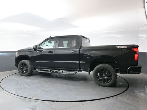 Used 2024 Chevrolet Silverado 1500 LT Trail Boss w/ LPO, Dark Essentials Package AWD/4WD image 11