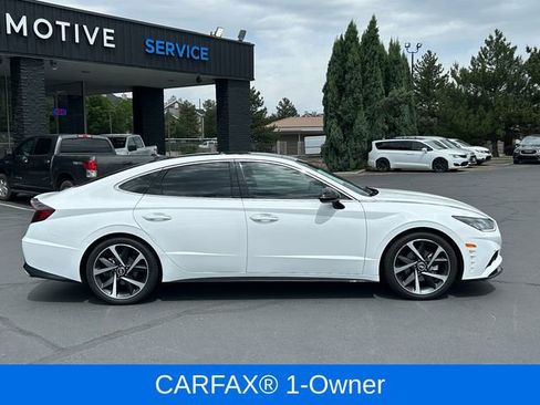 Used 2023 Hyundai Sonata SEL Plus FWD image 2