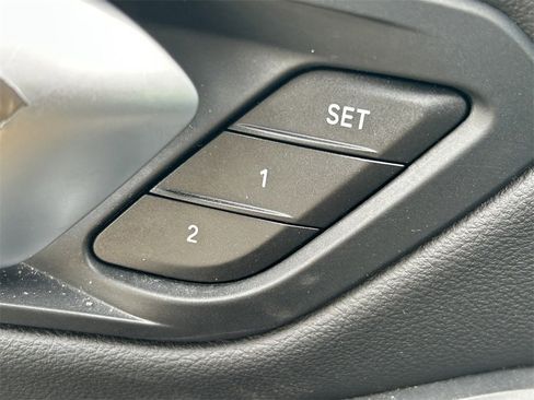 Used 2025 BMW 330i Sedan image 26