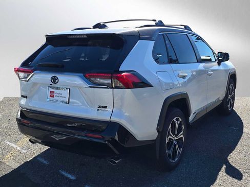 Certified 2025 Toyota RAV4 XSE image 3