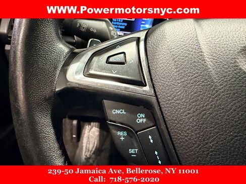 Used 2020 Ford Fusion Titanium image 29