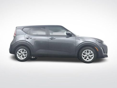 Used 2024 Kia Soul LX w/ Option Group 015 FWD image 33