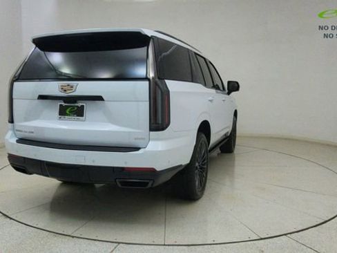 Used 2026 Cadillac Escalade Platinum Sport AWD/4WD image 73