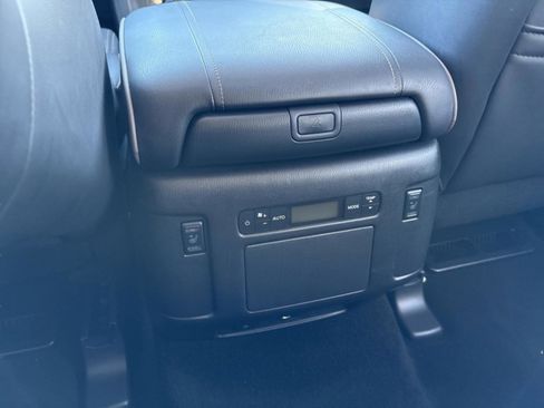 Used 2024 Nissan Armada Platinum w/ Captain's Chairs Package image 12