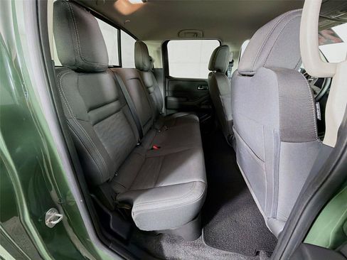 Used 2024 Nissan Frontier SV w/ SV Convenience Package AWD/4WD image 28