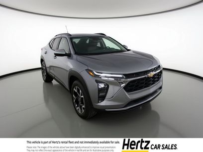Used 2025 Chevrolet Trax LT