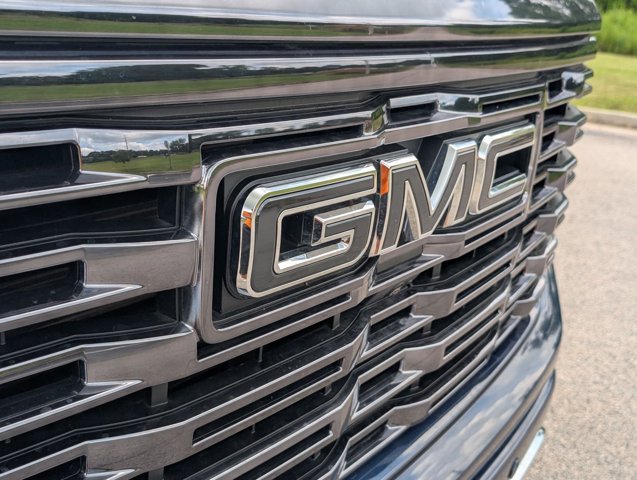 Used 2023 GMC Sierra 1500 Denali Ultimate AWD/4WD image 5