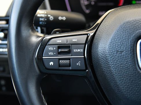 Used 2024 Honda Civic Sport image 29
