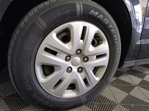 Used 2017 Dodge Grand Caravan SE FWD image 31