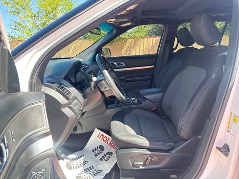 Certified 2018 Ford Explorer XLT w/ Equipment Group 201A AWD/4WD image 12