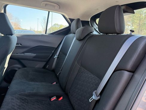 Used 2021 Nissan Kicks SV image 26