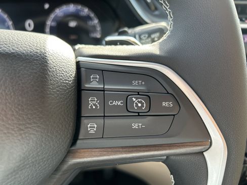 New 2025 Jeep Grand Cherokee Limited w/ Black Appearance Package image 42