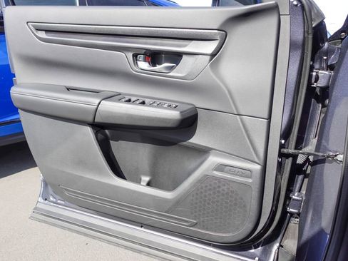 Used 2025 Honda CR-V EX image 23