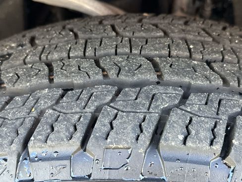 Certified 2026 Chevrolet Suburban Z71 w/ Comfort Package image 12