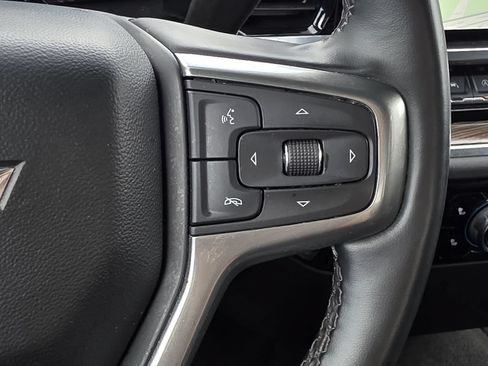 Used 2025 Chevrolet Silverado 1500 LT AWD/4WD image 28