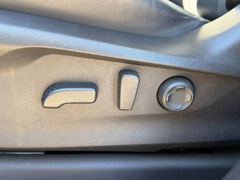 Used 2023 Subaru Ascent Limited image 13