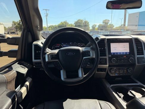 Used 2020 Ford F250 Lariat w/ Lariat Ultimate Package AWD/4WD image 29