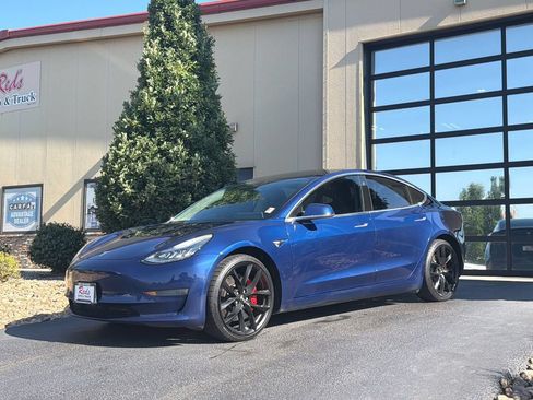 Used 2019 Tesla Model 3 Long Range AWD/4WD image 6