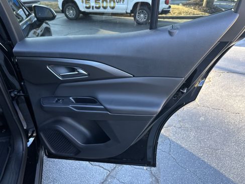 New 2026 Chevrolet Equinox EV LT image 18