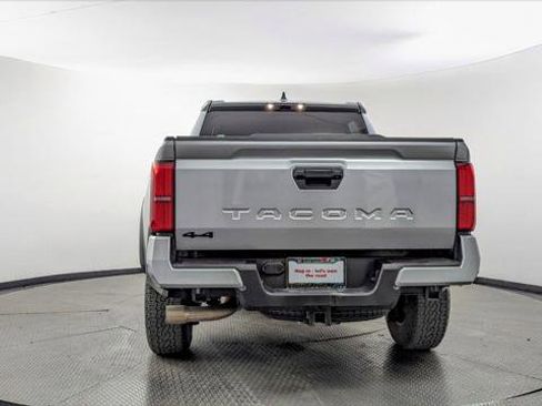 Used 2024 Toyota Tacoma TRD Off-Road image 7