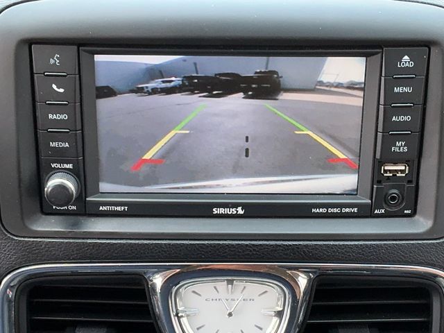 Used 2012 Chrysler Town & Country Touring w/ Entertainment Group #1 FWD image 29
