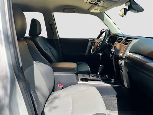 Used 2023 Toyota 4Runner SR5 Premium image 27