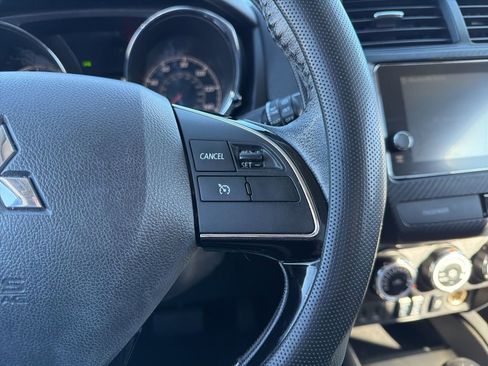 Used 2018 Mitsubishi Outlander Sport SE image 17