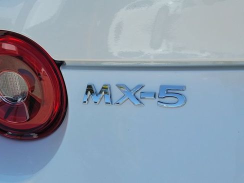 New 2026 MAZDA MX-5 Miata Club w/ Interior Package RWD image 25