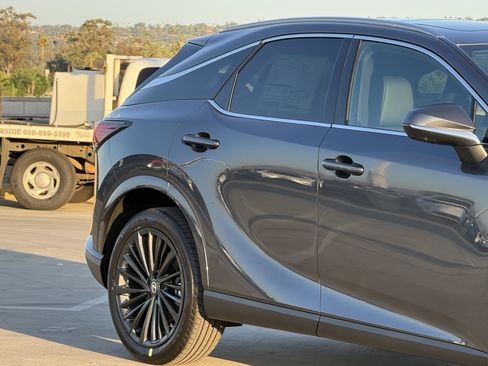 New 2026 Lexus RX 350 FWD image 5